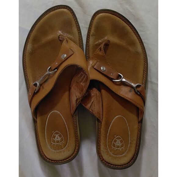 ARIAT Sandals Brown Slip On with Silver Clasps Size 6B Leather - Picture 1 of 7